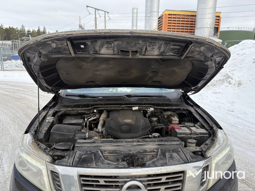 Lätt lastbil - Nissan, Navara