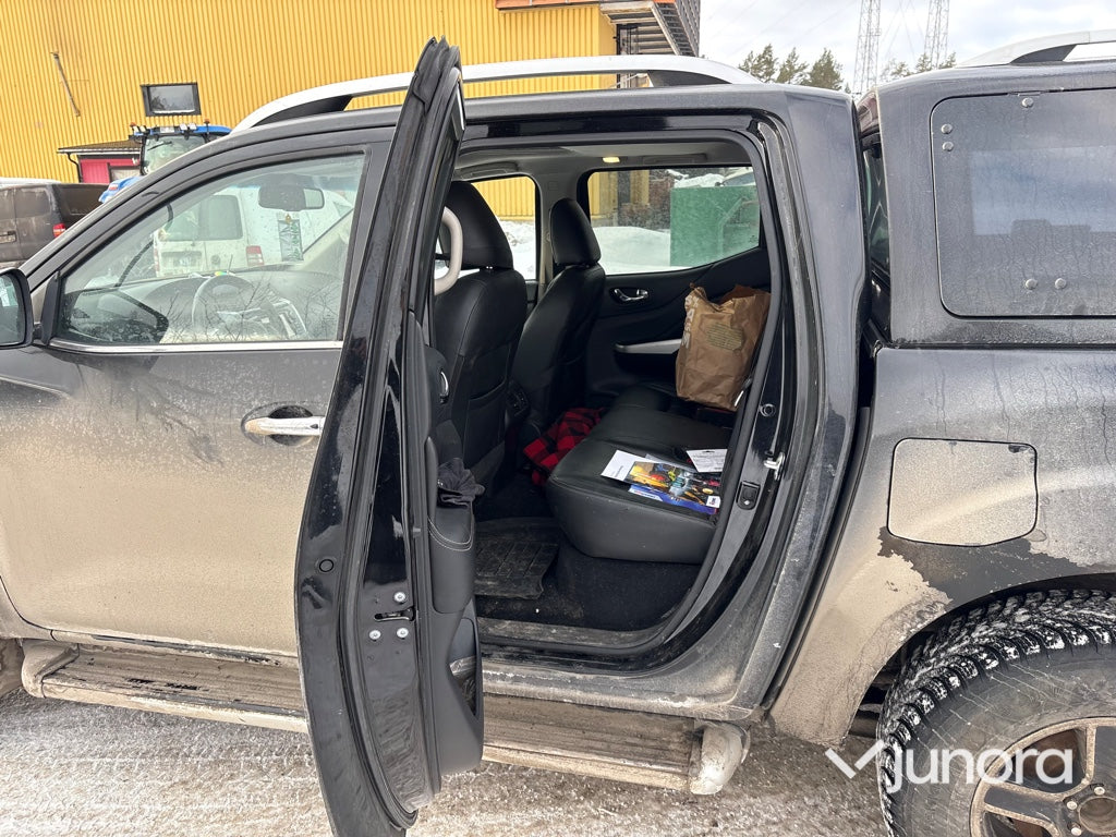 Lätt lastbil - Nissan, Navara