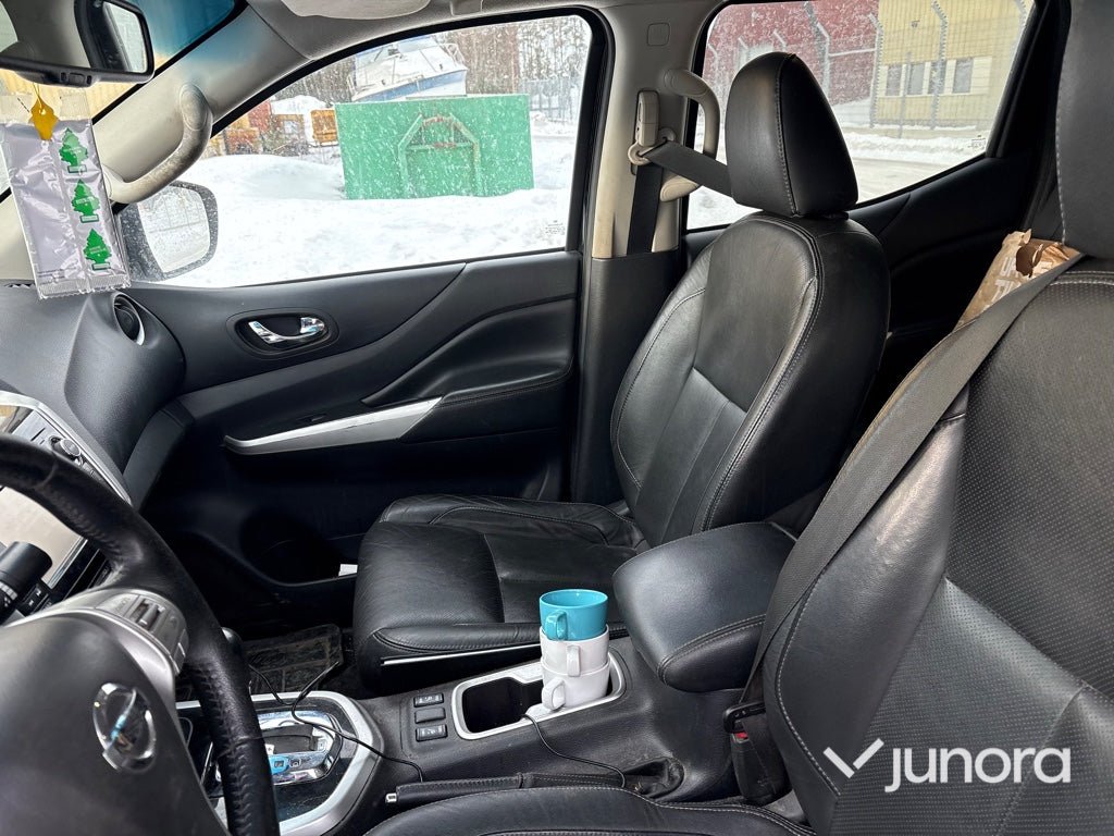 Lätt lastbil - Nissan, Navara