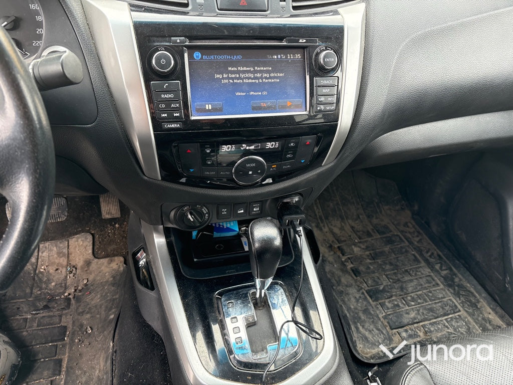 Lätt lastbil - Nissan, Navara