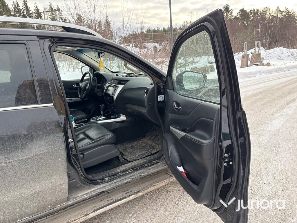 Lätt lastbil - Nissan, Navara