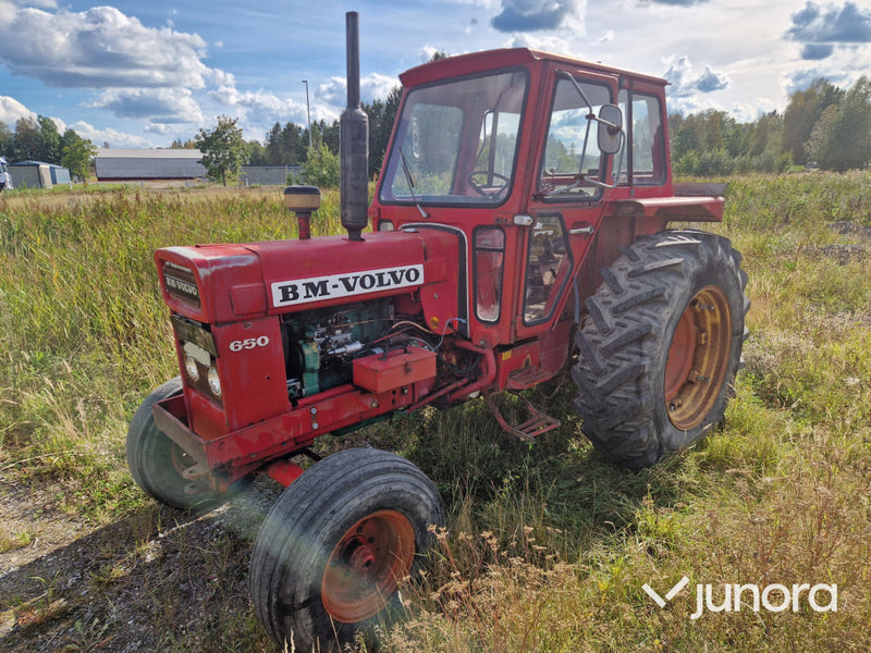 Traktor Volvo BM T 650