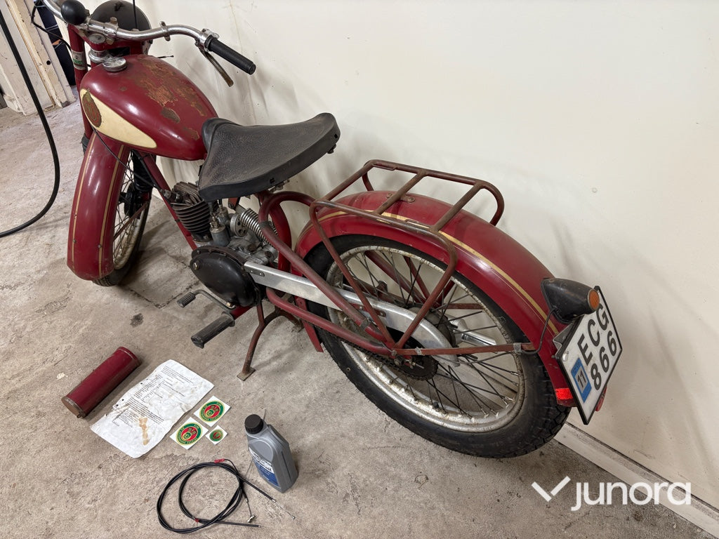 Nvr 125 Veteran MC