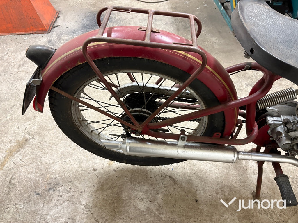 Nvr 125 Veteran MC