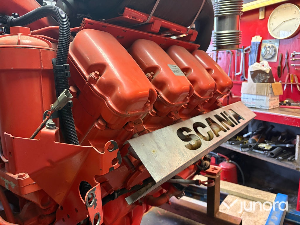 Scania DC16 41, V8