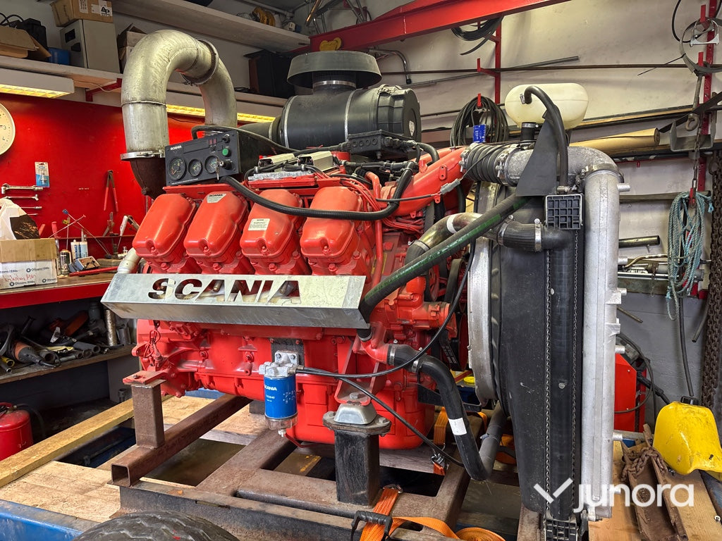 Scania DC16 41, V8