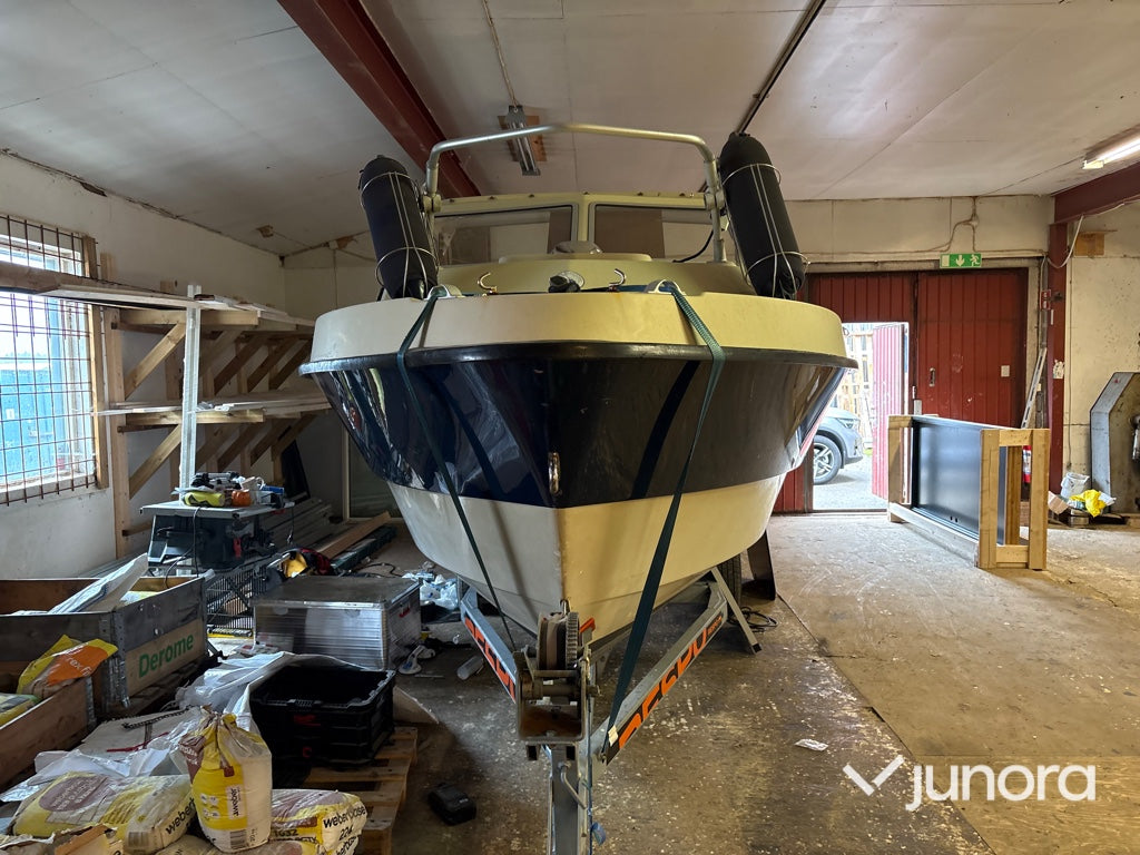 Motorbåt med trailer - Flipper, 620 HT