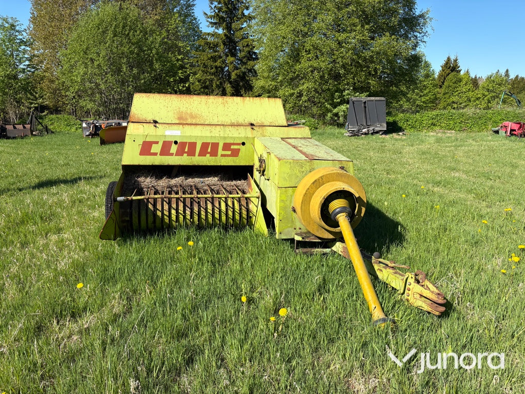 Småbalspress - Claas, Markant 40