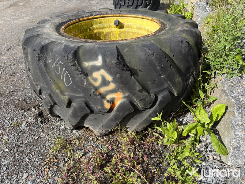 Däck med fälg Nokian 700/55-34