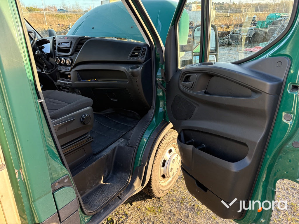 Flakbil - IVECO Daily