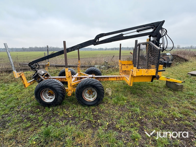 Skogsvagn - med Mowikran 2245