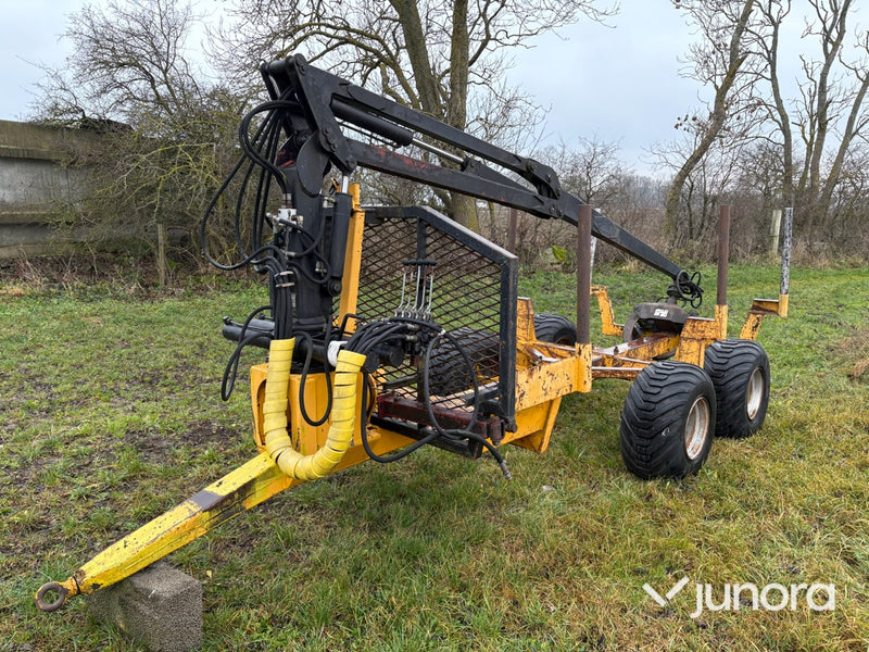 Skogsvagn - med Mowikran 2245