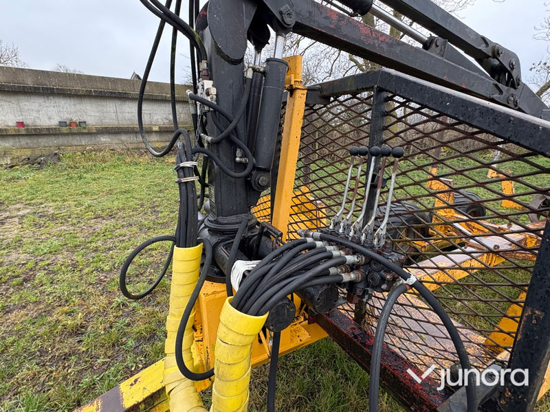 Skogsvagn - med Mowikran 2245