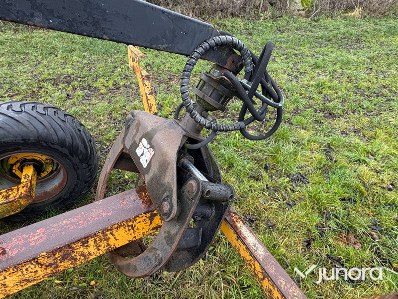 Skogsvagn - med Mowikran 2245