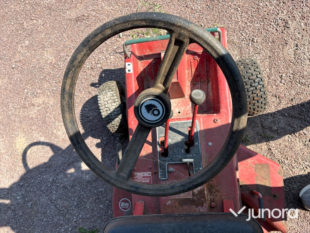 Åkgräsklippare - Wheel Horse