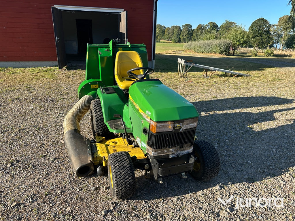 Åkgräsklippare John Deere 455