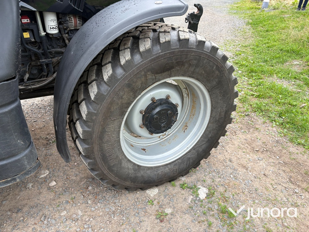 Traktor - Case IH Maxxum 130 CVX