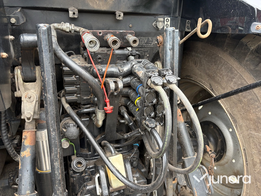 Traktor - Case IH Maxxum 130 CVX