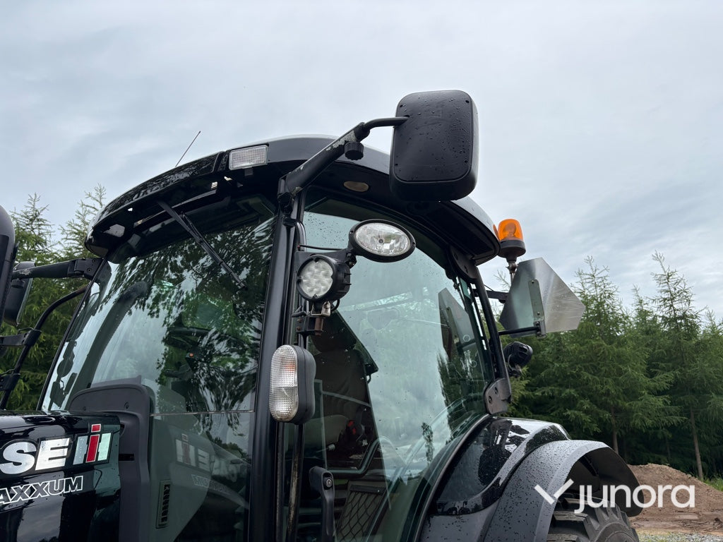 Traktor - Case IH Maxxum 130 CVX