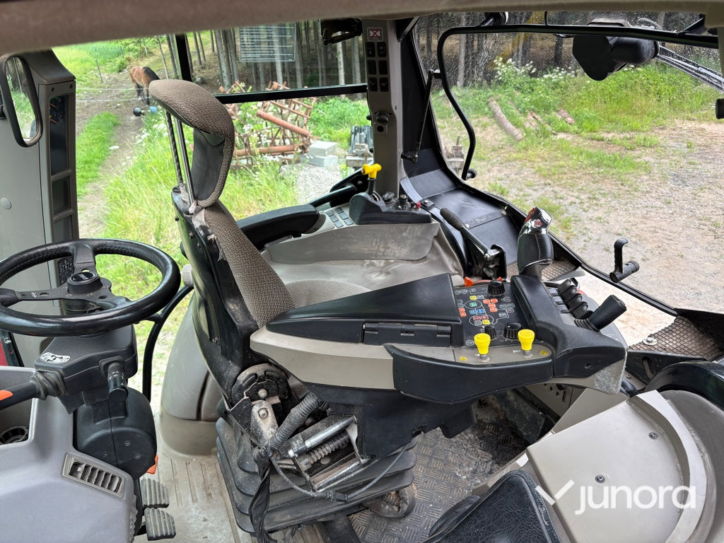 Traktor - Case IH Maxxum 130 CVX
