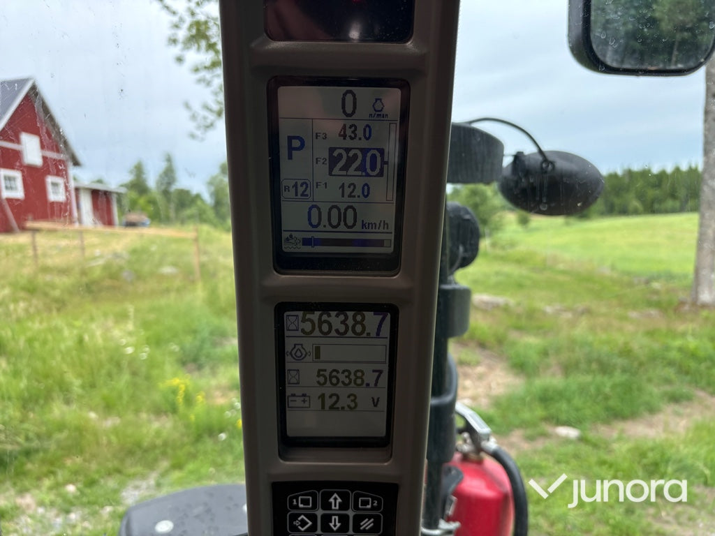 Traktor - Case IH Maxxum 130 CVX