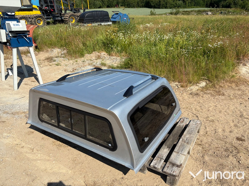 VW Amarok Helplåtskåpa