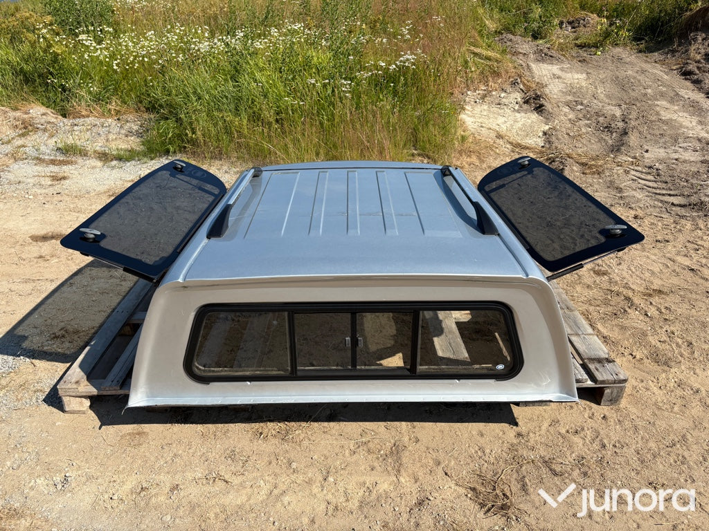 VW Amarok Helplåtskåpa