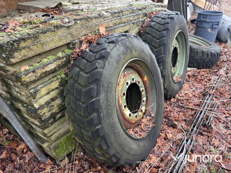 Däck till militärfordon – 400/65-26,5, 6 st