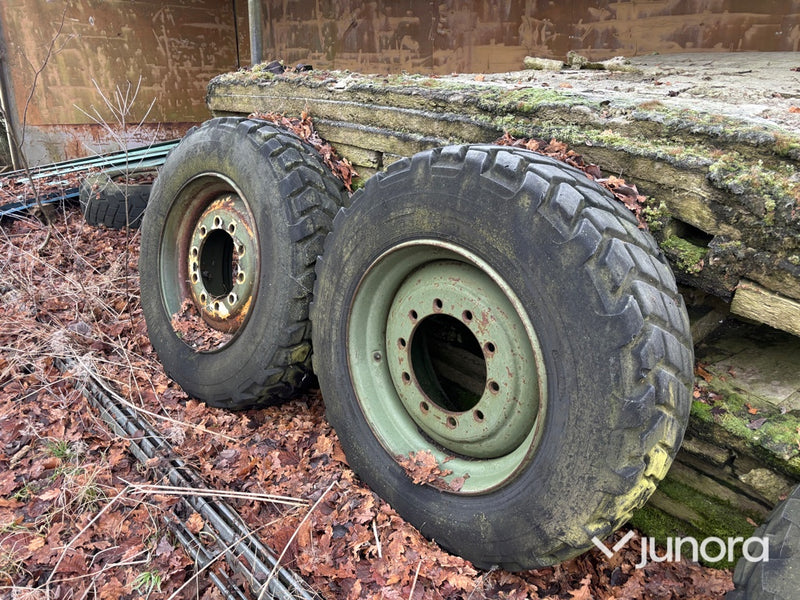 Däck till militärfordon – 400/65-26,5, 6 st