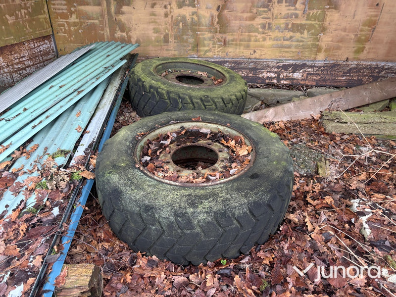 Däck till militärfordon – 400/65-26,5, 6 st