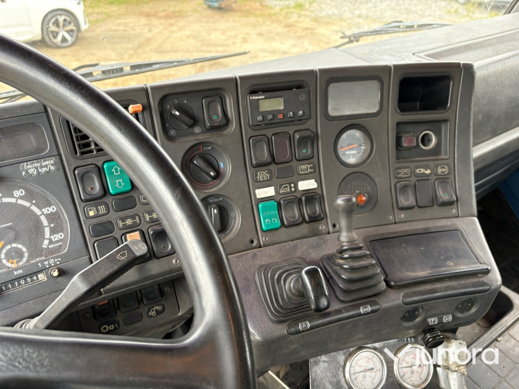 Lastbil Scania R143 (R143 HL6X4 Förl)