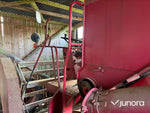 Skördetröska - International Harvester 35