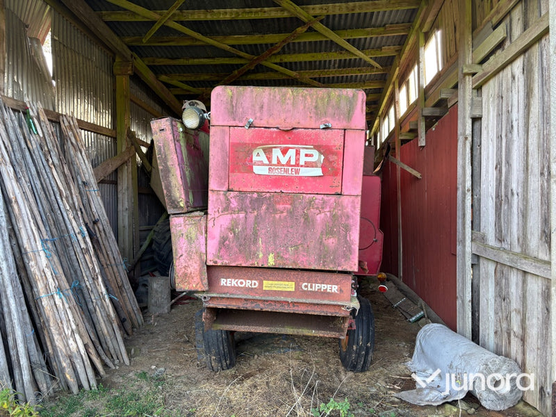 Skördetröska - International Harvester 35