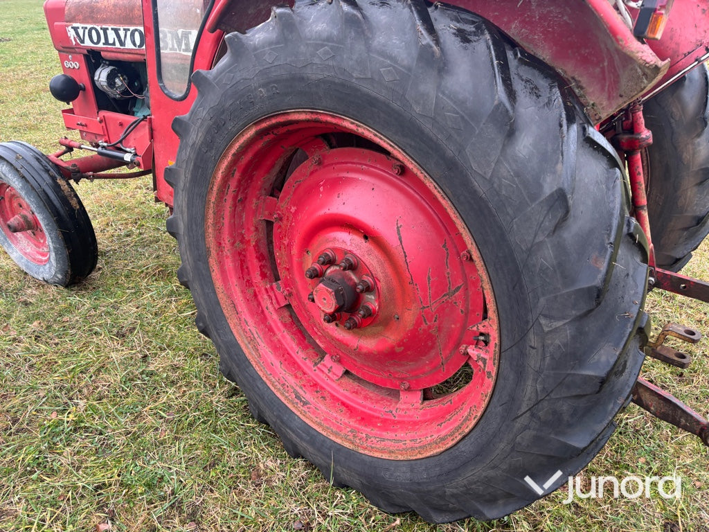 Traktor - Volvo BM 600