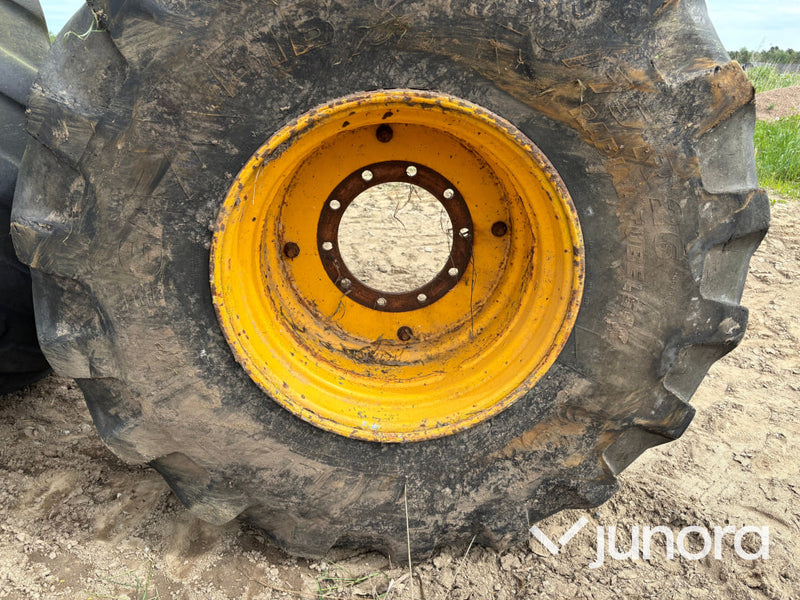 Traktordäck L60 fälgar 620/75 r26