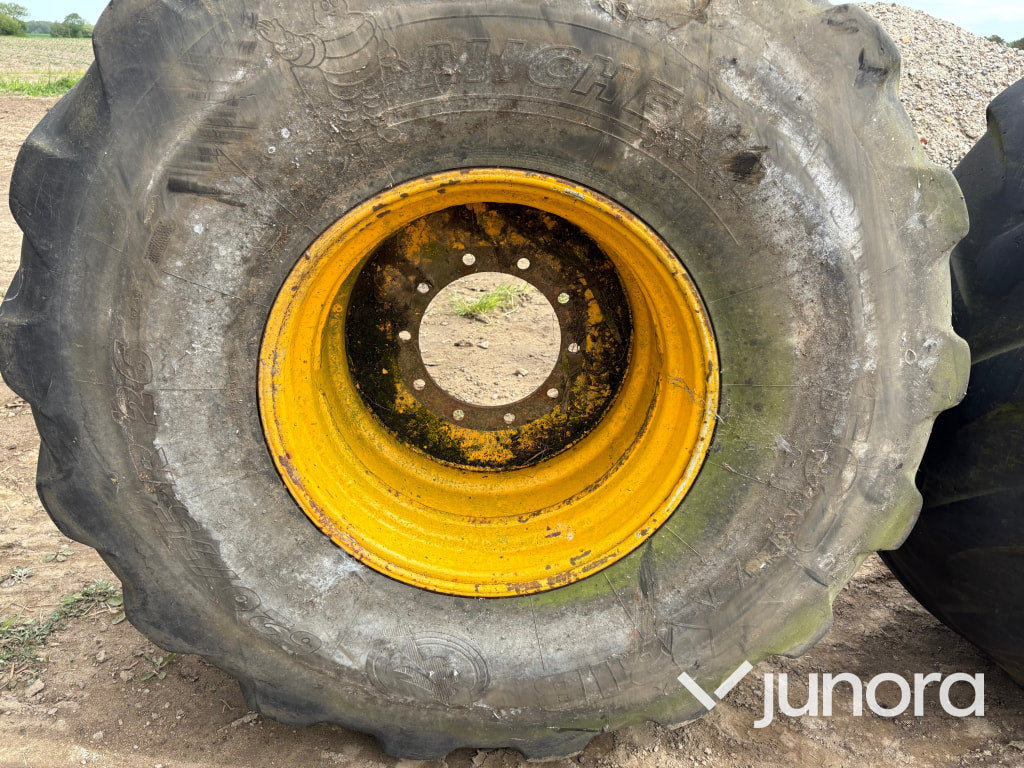 Traktordäck L60 fälgar 620/75 r26