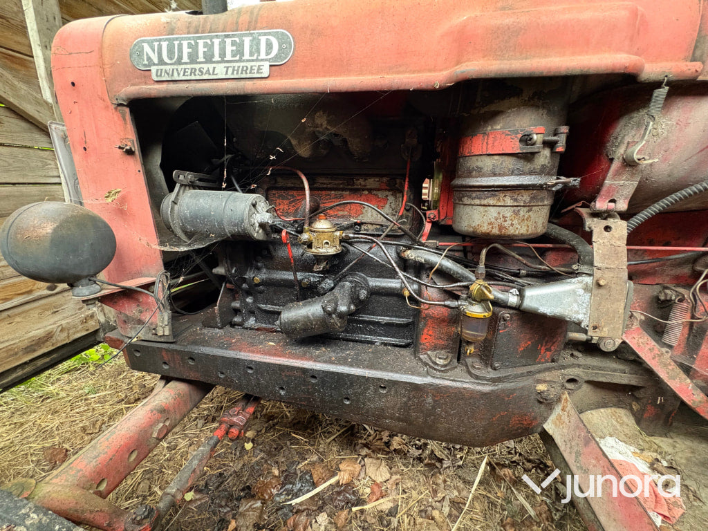 Traktor Nuffield Universal 3DL