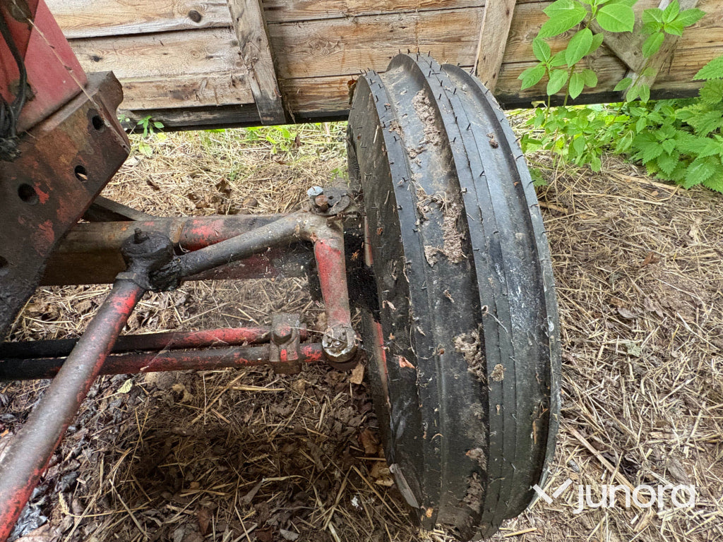 Traktor Nuffield Universal 3DL