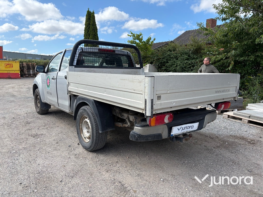 Pickup – Isuzu D-Max Space Cab 2.5 4WD