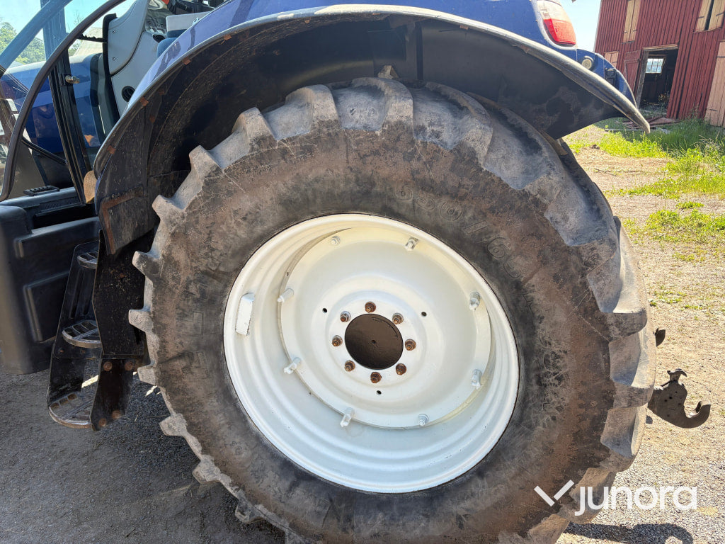 Traktor - New Holland T6080