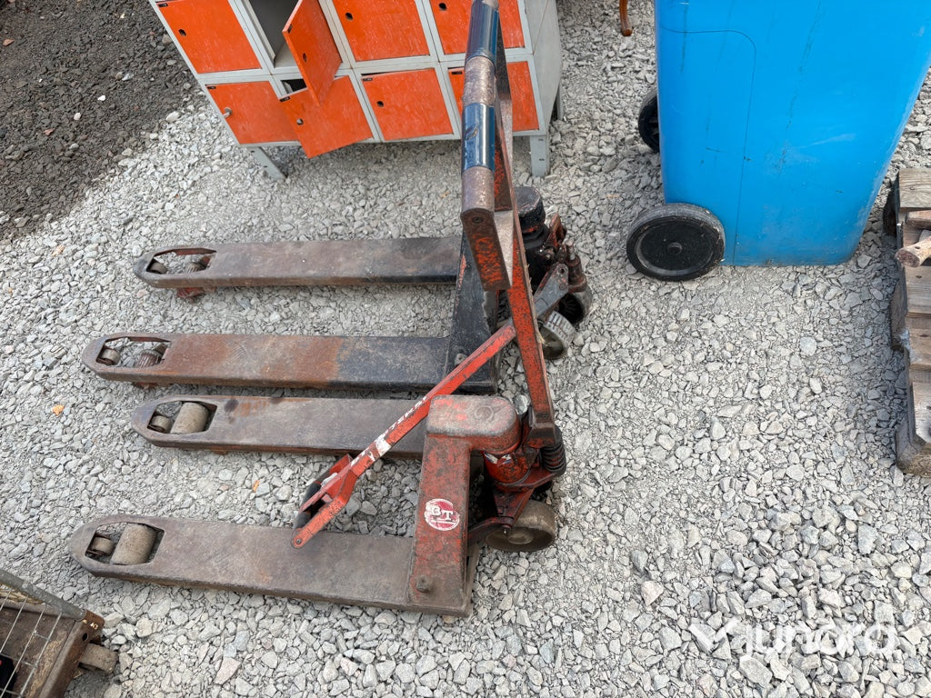 Defekt palldragare 2st