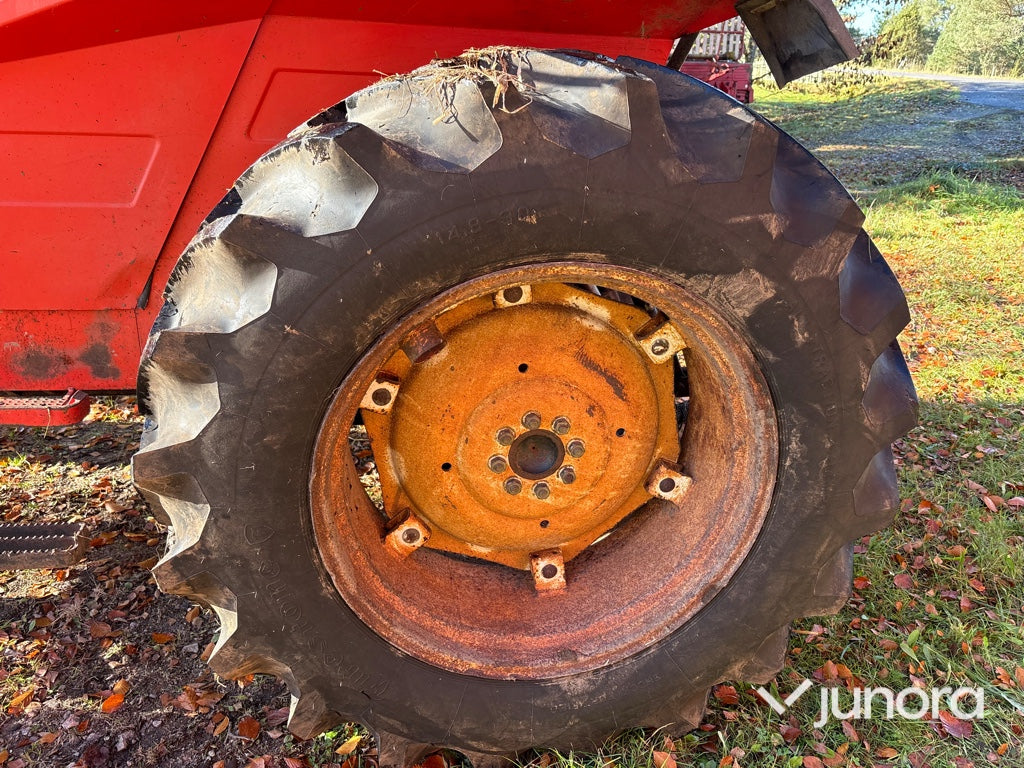 Traktor - Valmet 504, 1984