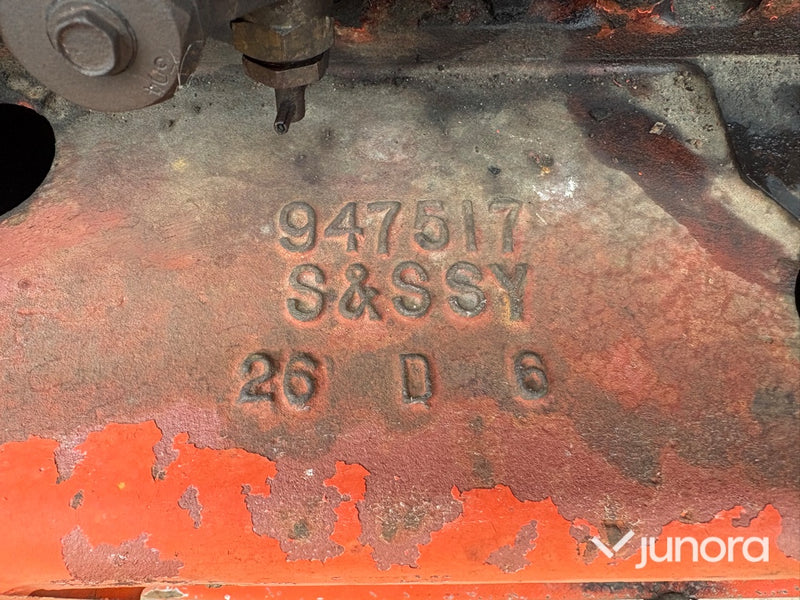 Traktor David Brown 995