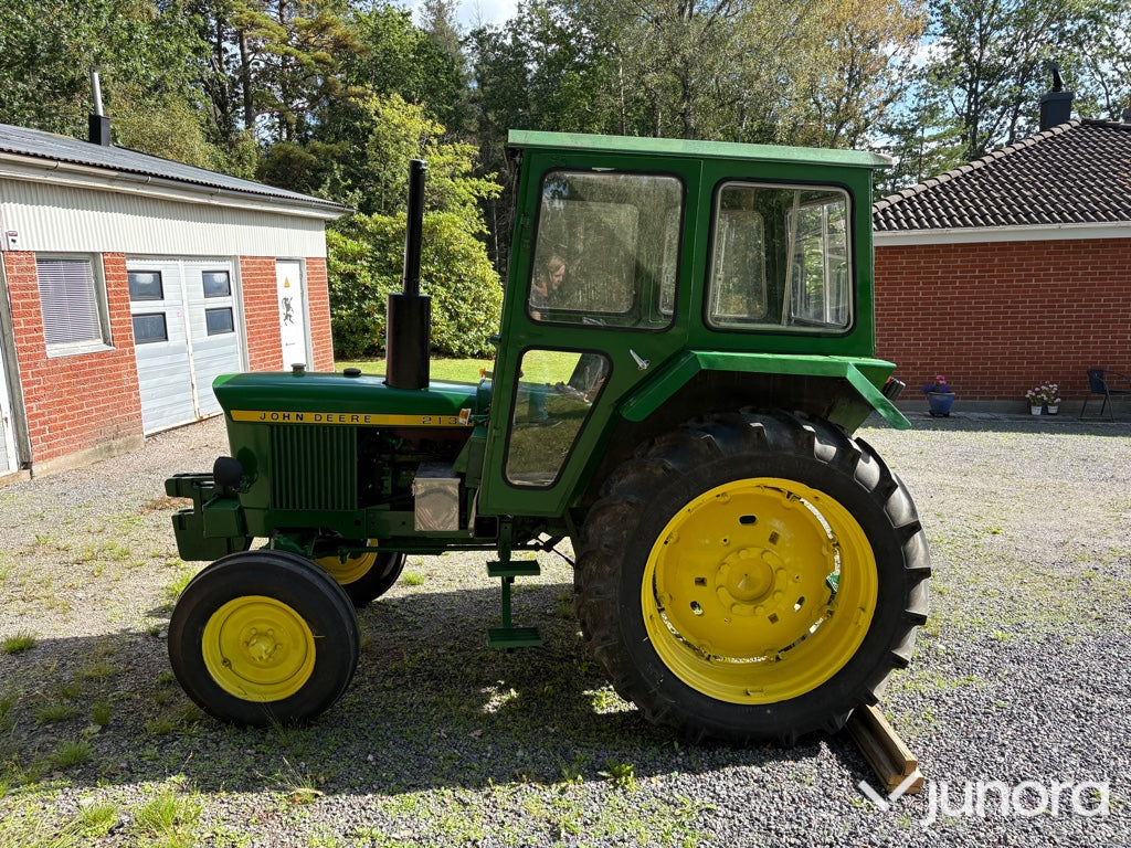 Traktor - John Deere 2130
