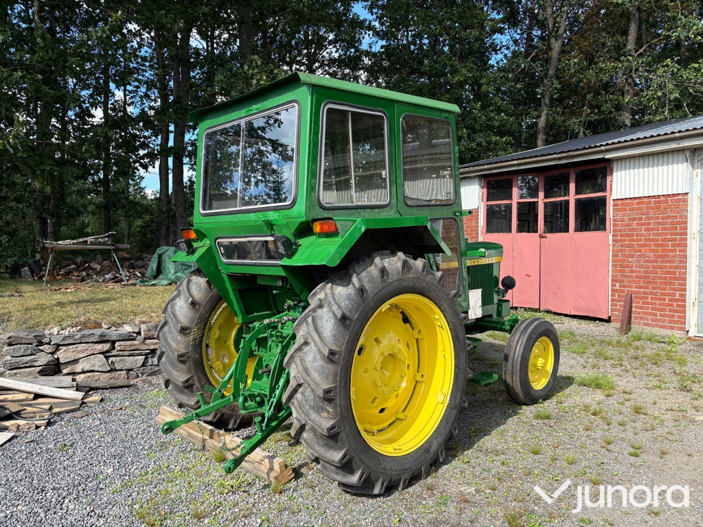 Traktor - John Deere 2130
