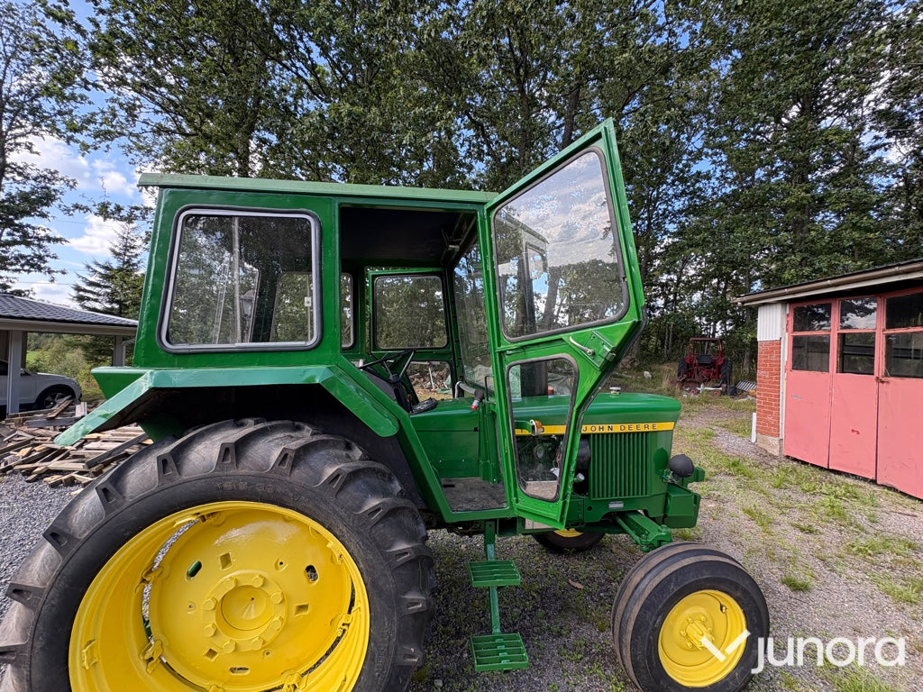 Traktor - John Deere 2130