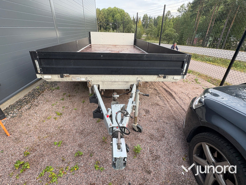 Agados Adam 35 Trailer