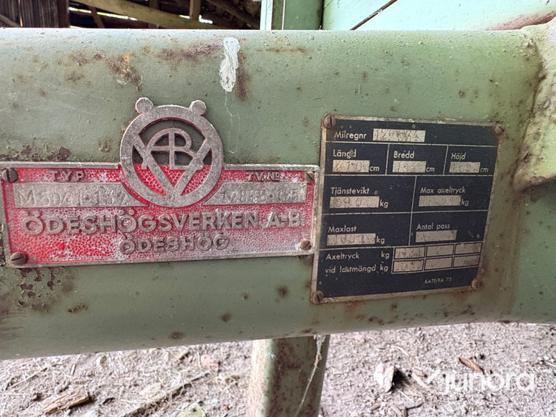 Militärvagn / Traktorvagn