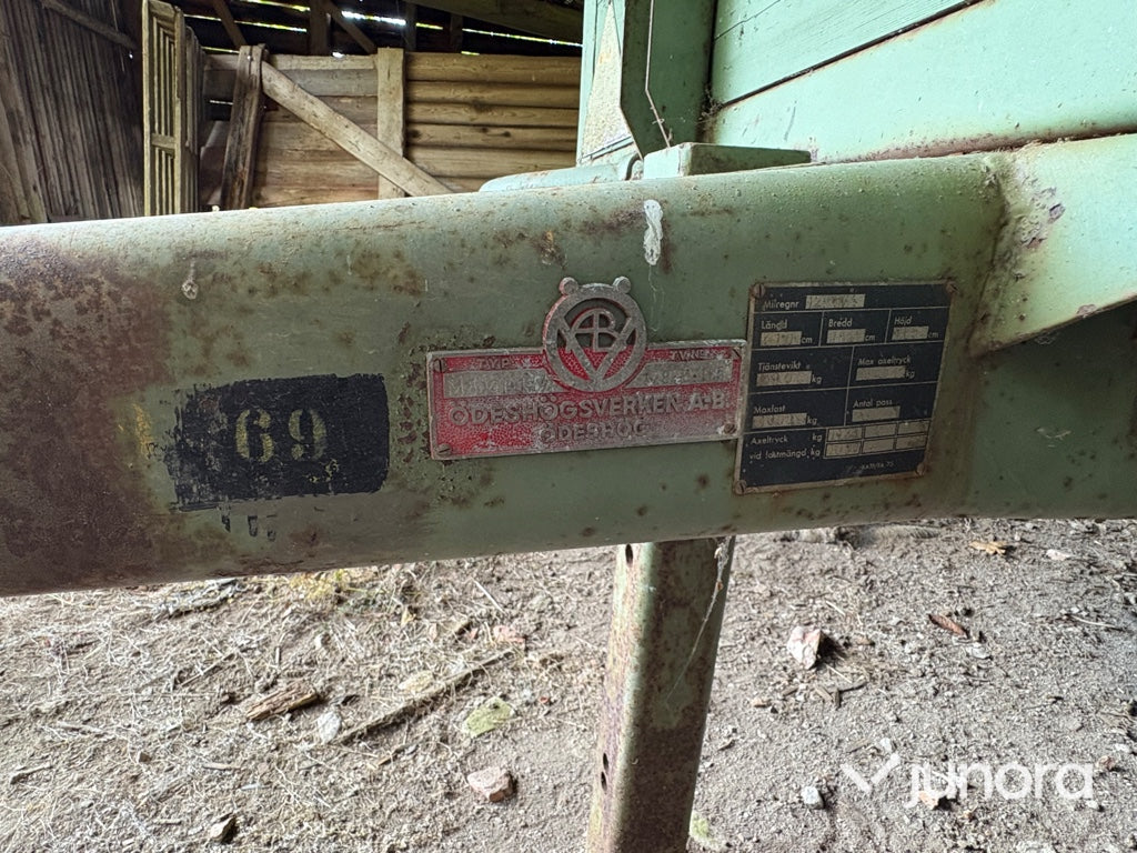 Militärvagn / Traktorvagn