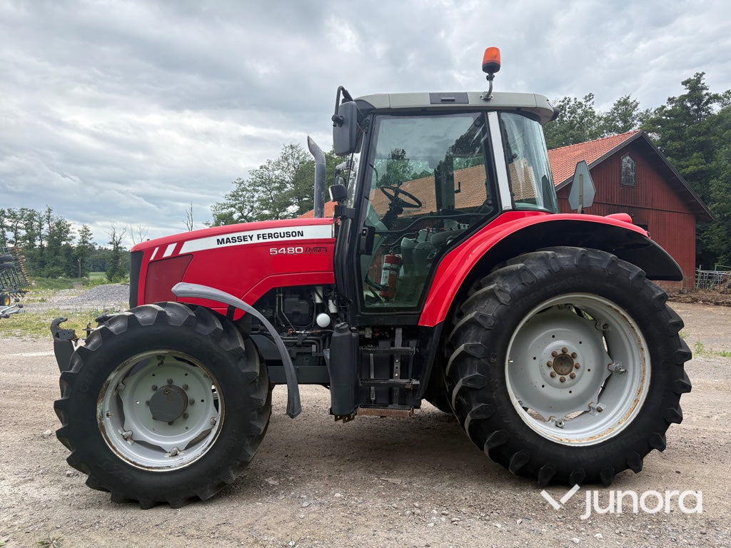 Traktor - Massey Ferguson 5480 med dubbelmontage
